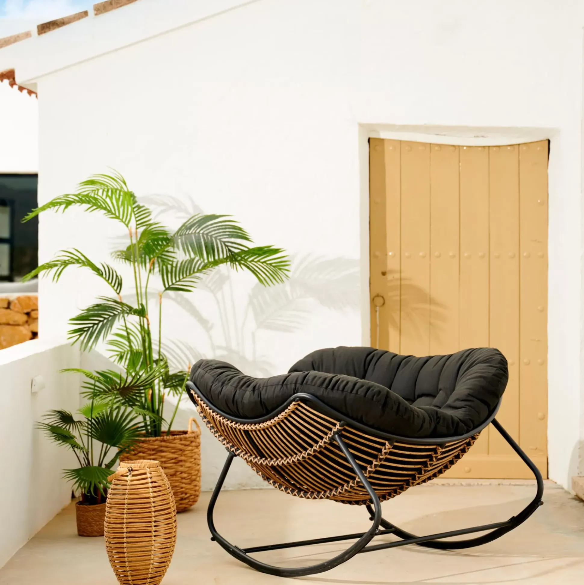 Sillas Lounge<CASA Rocko Mecedora Negro